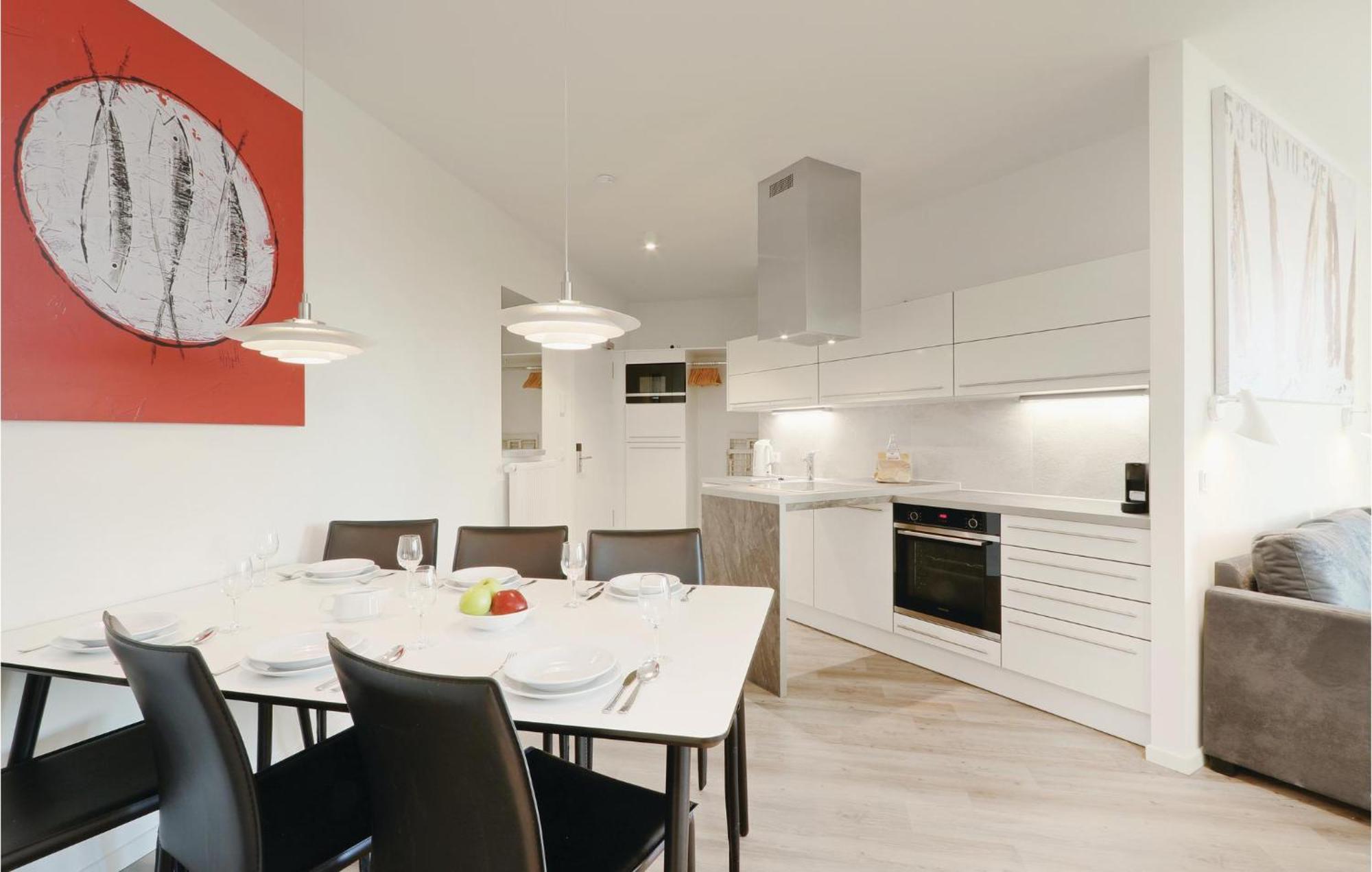 Apartment Awesome In Travemuende With Wifi